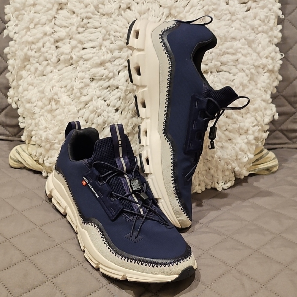 On Running Navy and Cream Sneakers